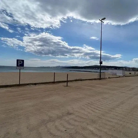 En Delante Del Mar *